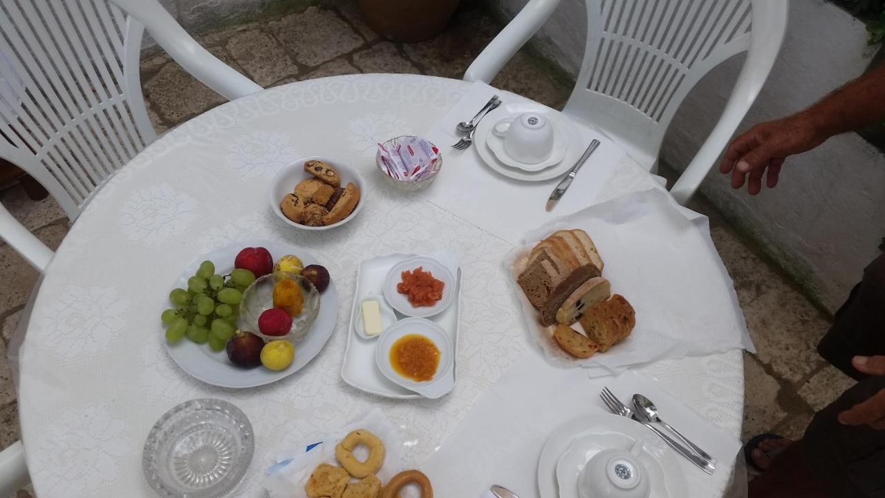 Palazzo Bitonti Bed & Breakfast Gagliano del Capo Exterior photo