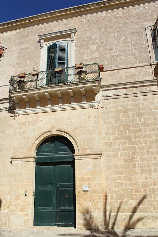 Palazzo Bitonti Bed & Breakfast Gagliano del Capo Exterior photo