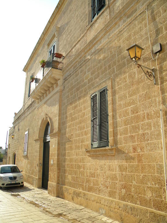 Palazzo Bitonti Bed & Breakfast Gagliano del Capo Exterior photo